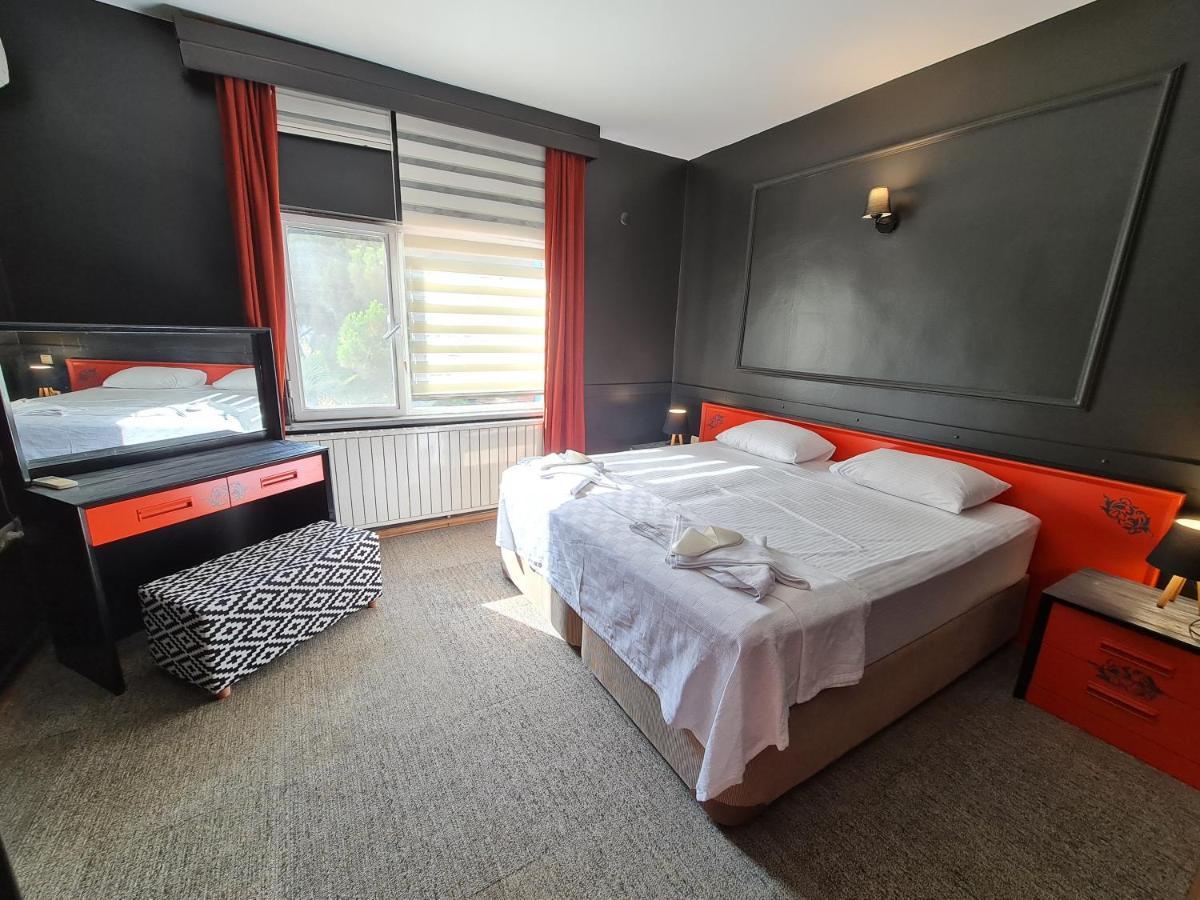 Sporkoey Hotel & Beach Club Darica  Bagian luar foto
