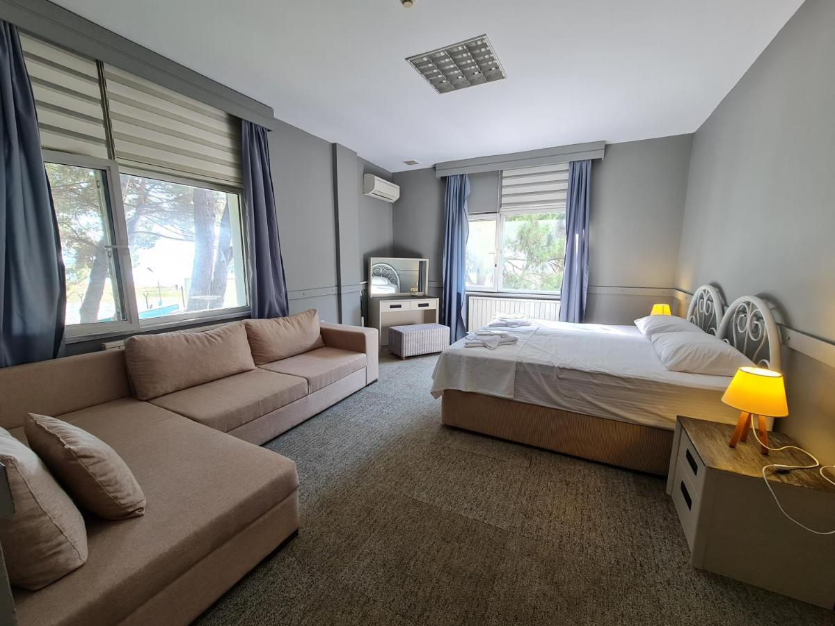 Sporkoey Hotel & Beach Club Darica  Bagian luar foto